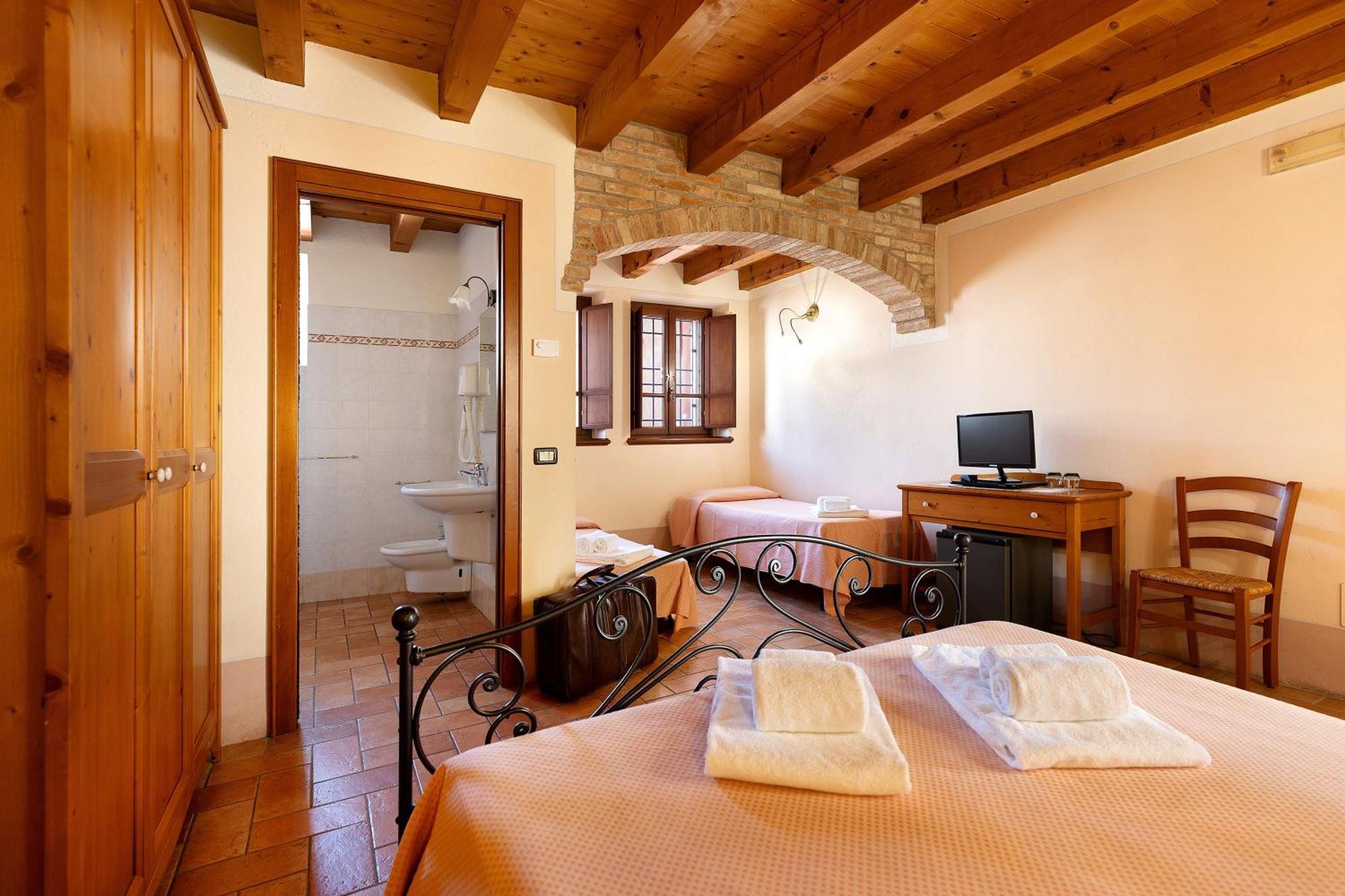 מונזמבנו New Agriturismo Corte Olfino מראה חיצוני תמונה